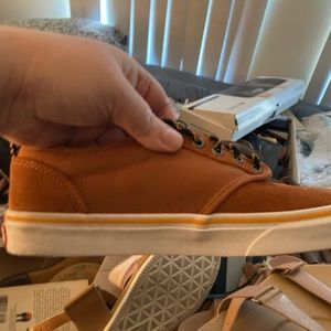 Rest suede vans. Men’s 7 1/2 women’s nine.